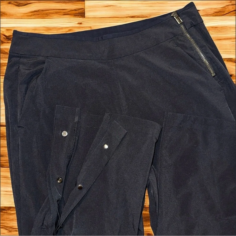 Athleta Gramercy Track Wide Leg Pants Black Size 4 Side Zip Snap Hem Trouser - Picture 3 of 7